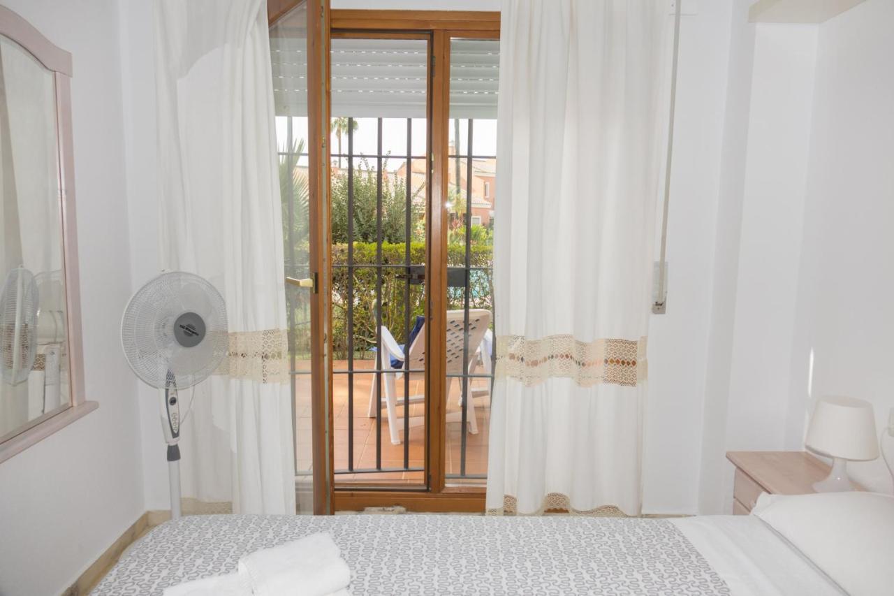 Apartamento Pink Mariposas Chiclana de la Frontera Exteriér fotografie